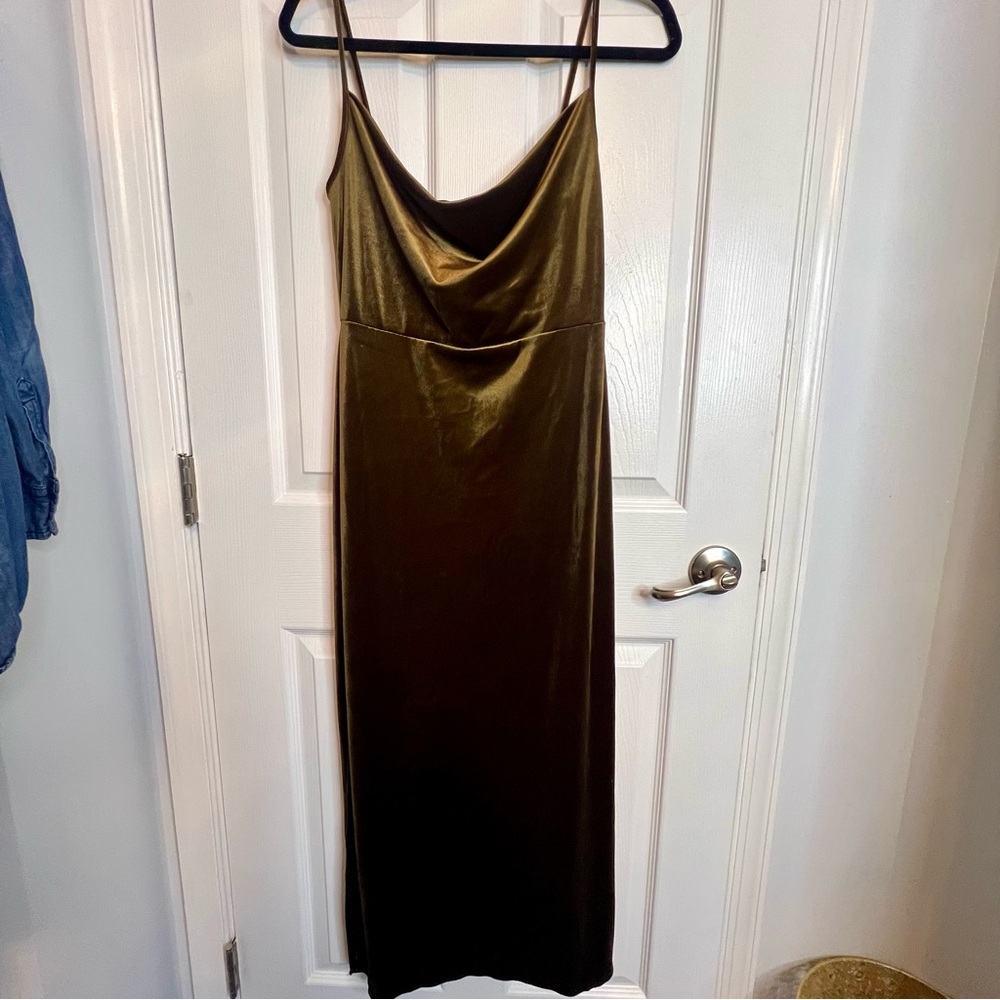 Gorgeous velvety olive midi dress